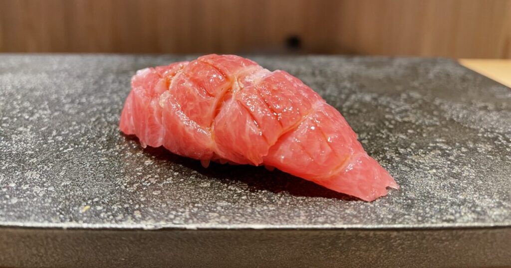 大トロの高級握り寿司一貫