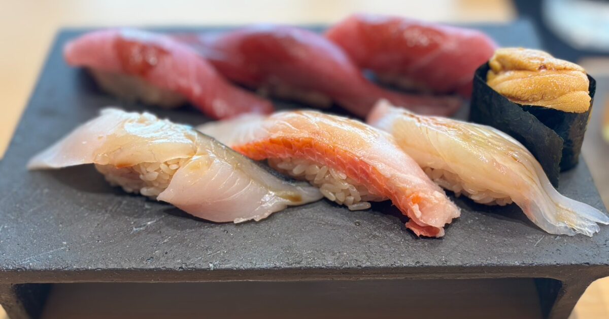 寿司盛り合わせ大トロ白身魚うに